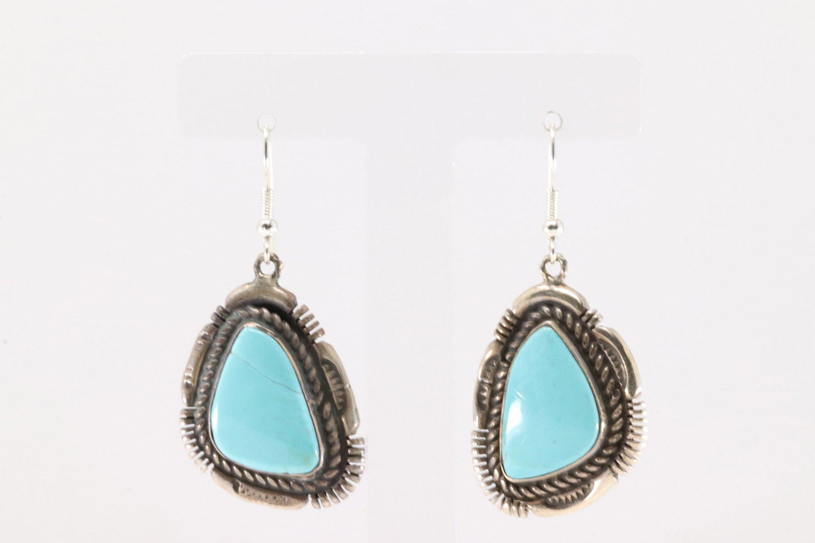 Native America Navajo Sterling Silver Kingman Turquoise Dangling Earring's By Jason Bahe.: This is a Native America Navajo Sterling Silver Kingman Turquoise Dangling Earring's By Jason Bahe. Stamp Janson B.