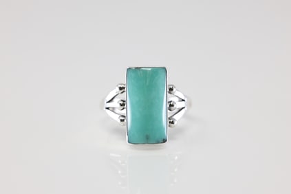 America Sterling Silver Turquoise Ring.