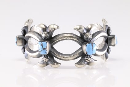 Native America Navajo Sterling Silver Golden Hill Turquoise Bracelet Cuff By Chiney Butte.
