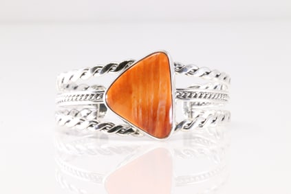 Native America Navajo Sterling Silver Spiny Oyster Bracelet Cuff By Roy Tom.