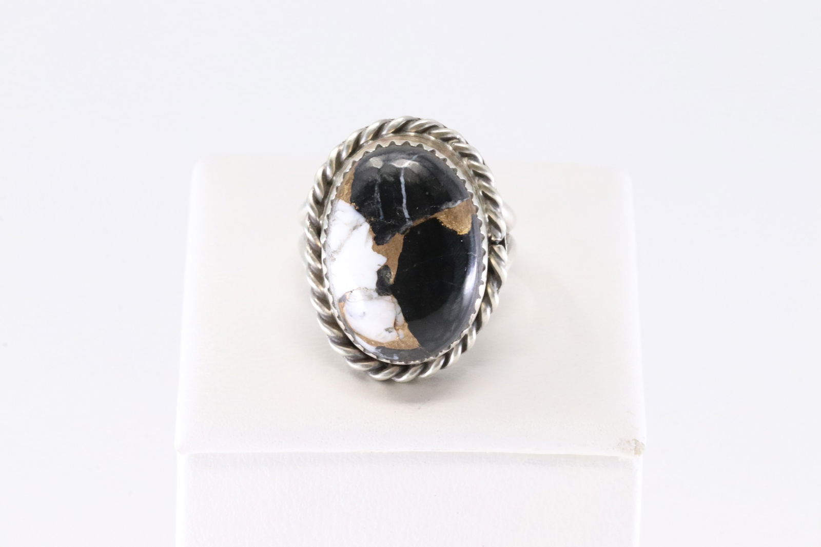 Native American Navajo Sterling Silver Black & White Stone Ring By C. (1 of 4)