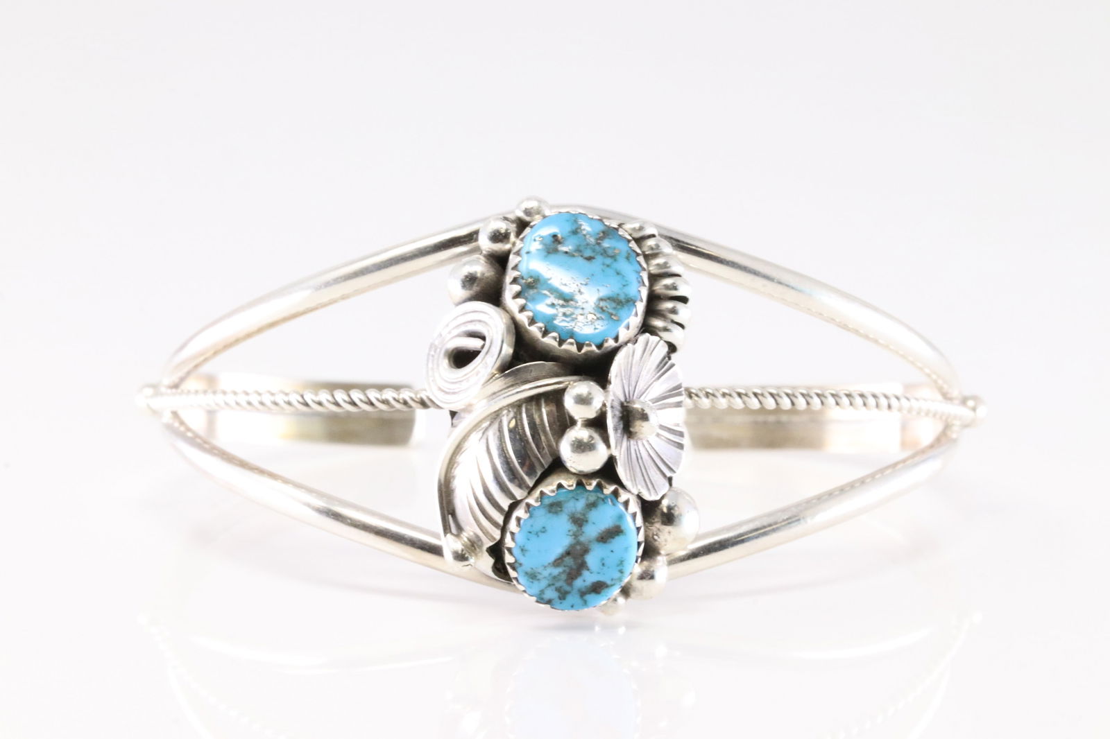 Native America Navajo Sterling Silver Kingman Turquoise Bracelet Cuff By Max Calladitto. (1 of 4)