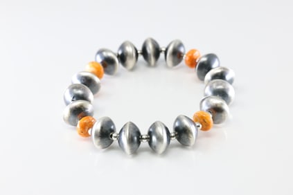 America Sterling Silver Stretch Spiny Osyer / Pearl Beaded Bracelet.