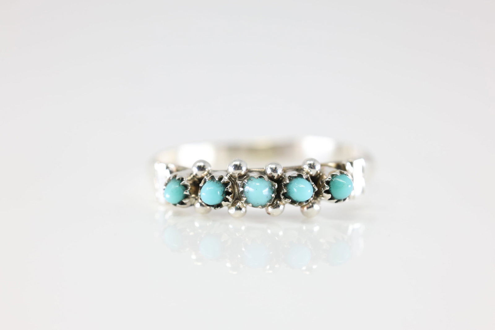 Native America Navajo Sterling Silver Turquoise Ring By S.H.: This is a Native America Navajo Sterling Silver Turquoise Ring By S.H. Ring size: 9.00.