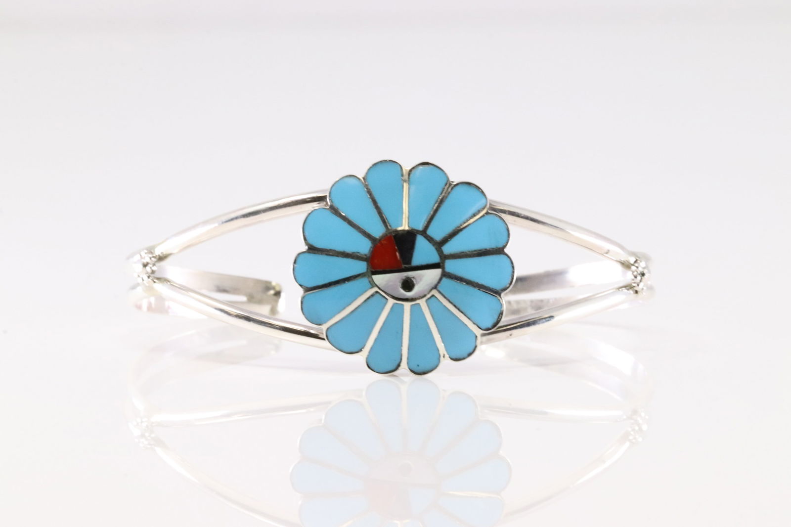 Native America Zuni Sterling Silver Multicolor Stone Bracelet Cuff By Burdian Soseeah.: This is a Native America Zuni Sterling Silver Multicolor Stone Bracelet Cuff By Burdian Soseeah. Stamp Burdian Soseeah.