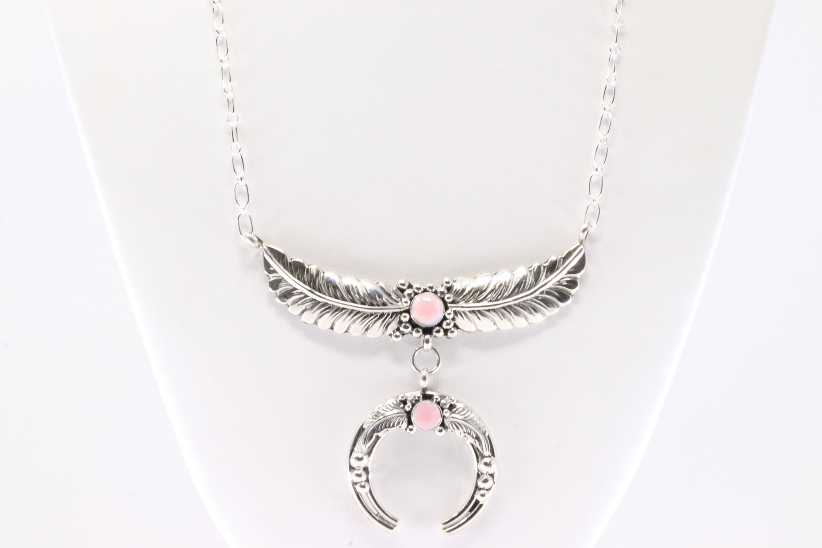 Native America Navajo Sterling Silver Pink Conch Shell Necklace Leaf & Naja By Loretta Delgarito. (1 of 4)