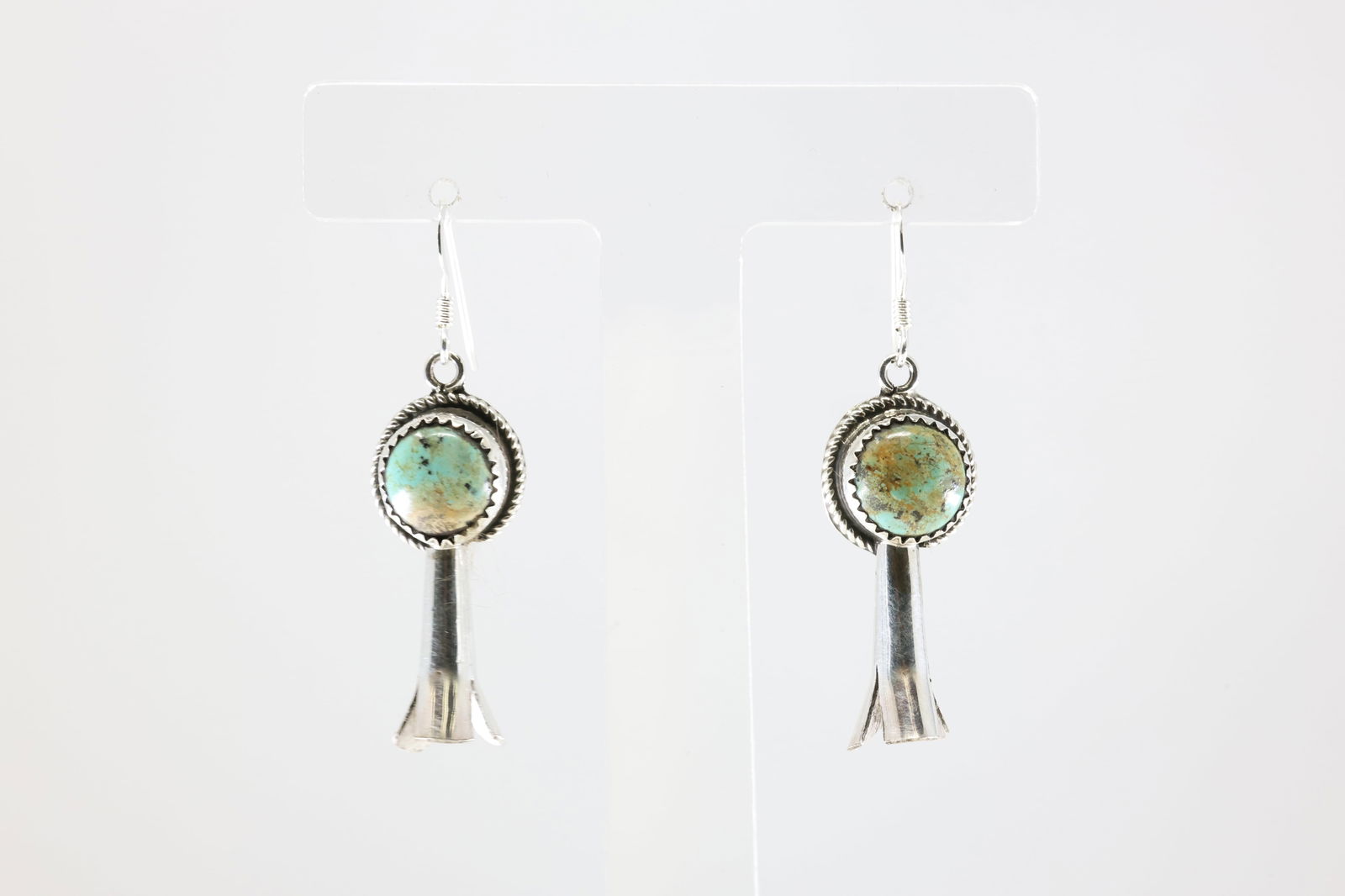 America Sterling Silver Turquoise Blossom Dangling Earring's.: This is a America Sterling Silver Turquoise Blossom Dangling Earring's.