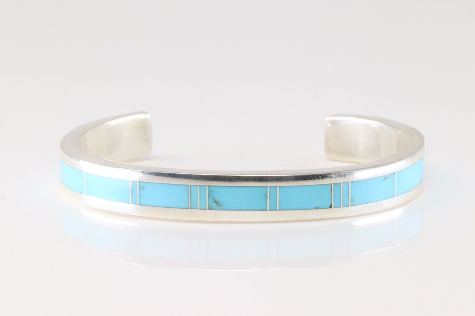 Native America Navajo Sterling Silver Kingman Turquoise Inlay Bracelet Cuff By T.W.: This is a Native America Navajo Sterling Silver Kingman Turquoise Inlay Bracelet Cuff By T.W.
