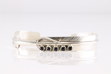 Native America Navajo Sterling Silver Black Onyx Feather Bracelet Cuff By Aaron Davis.