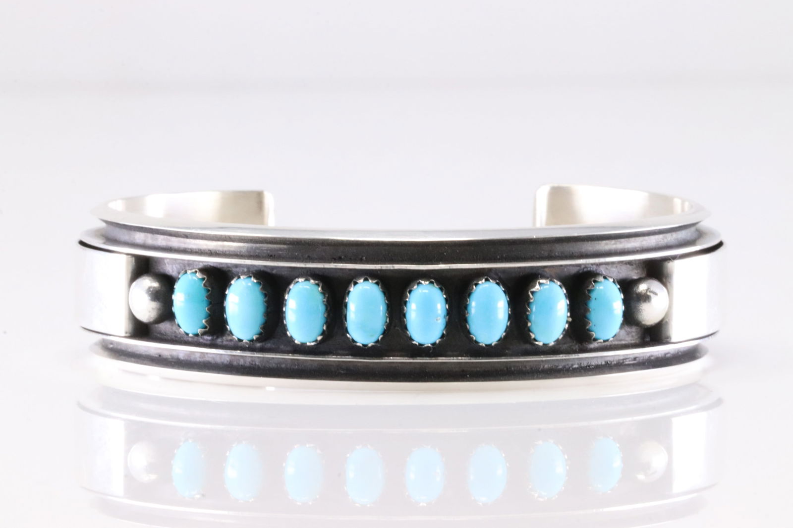Native America Navajo Sterling Silver Kingman Turquoise Bracelet Cuff By M.J.: This is a Native America Navajo Sterling Silver Kingman Turquoise Bracelet Cuff By M.J.