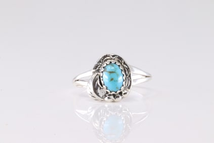 America Sterling Silver Turquoise Ring.