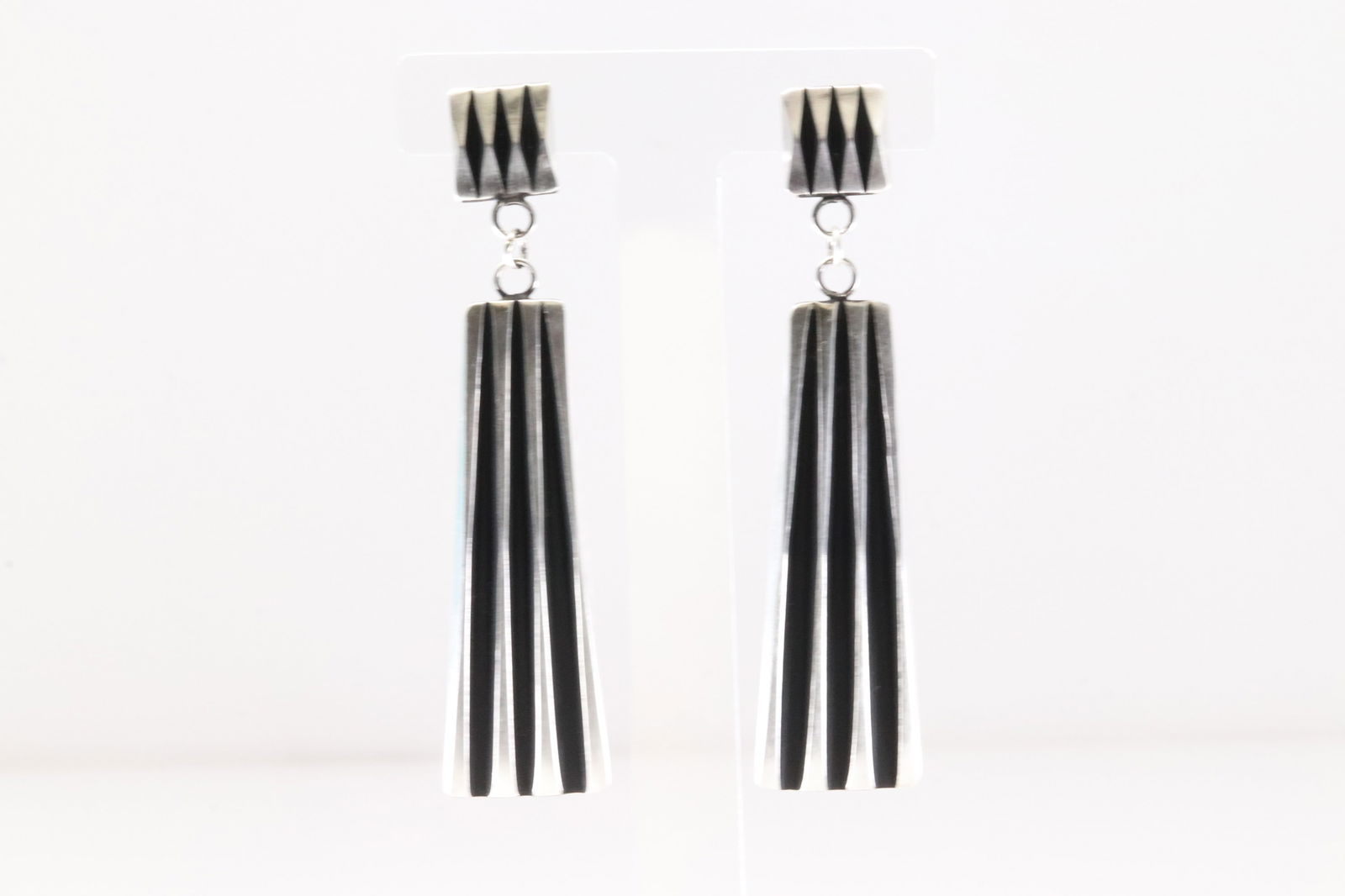 Native America Navajo Sterling Silver Stamped Post Dangling Earring's By Leander Tahe.: This is a Native America Navajo Sterling Silver Stamped Post Dangling Earring's By Leander Tahe.