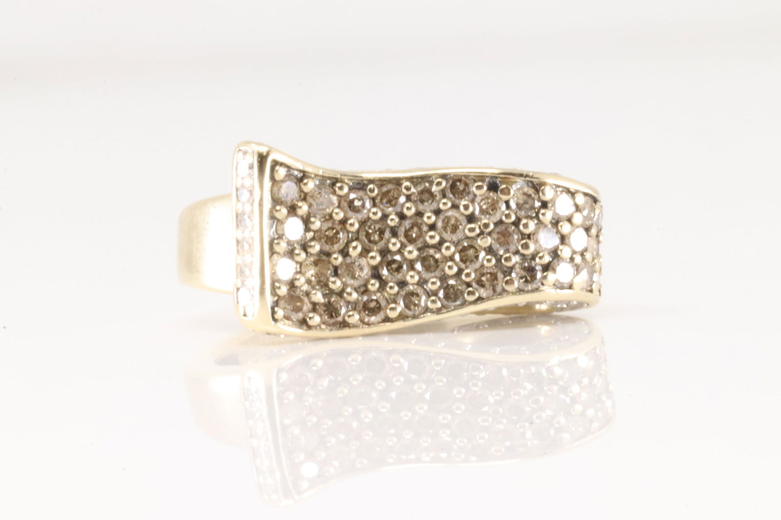 Diamond Ring 14Kt. (1 of 5)