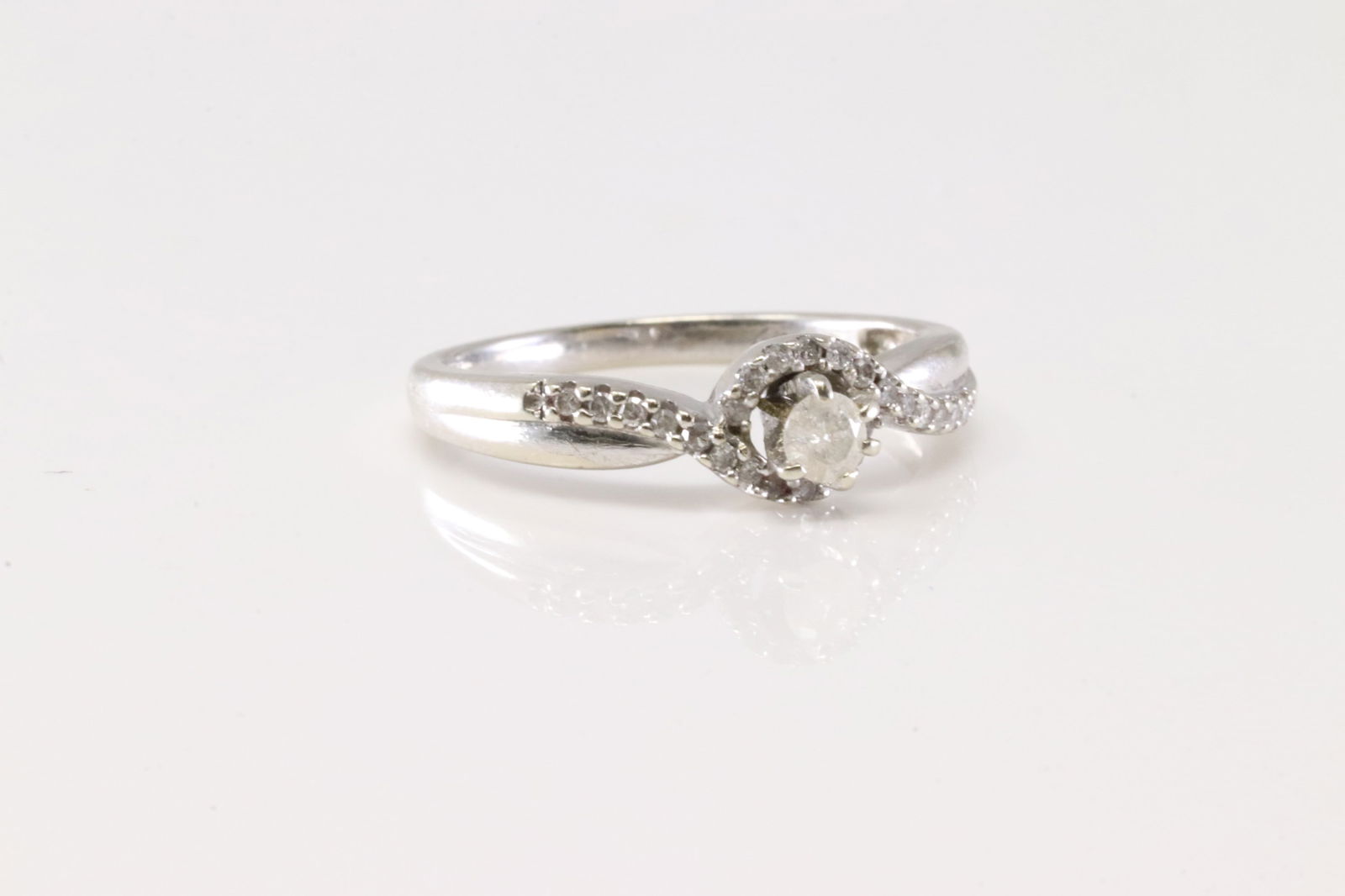 Diamond Ring 10Kt. - 2