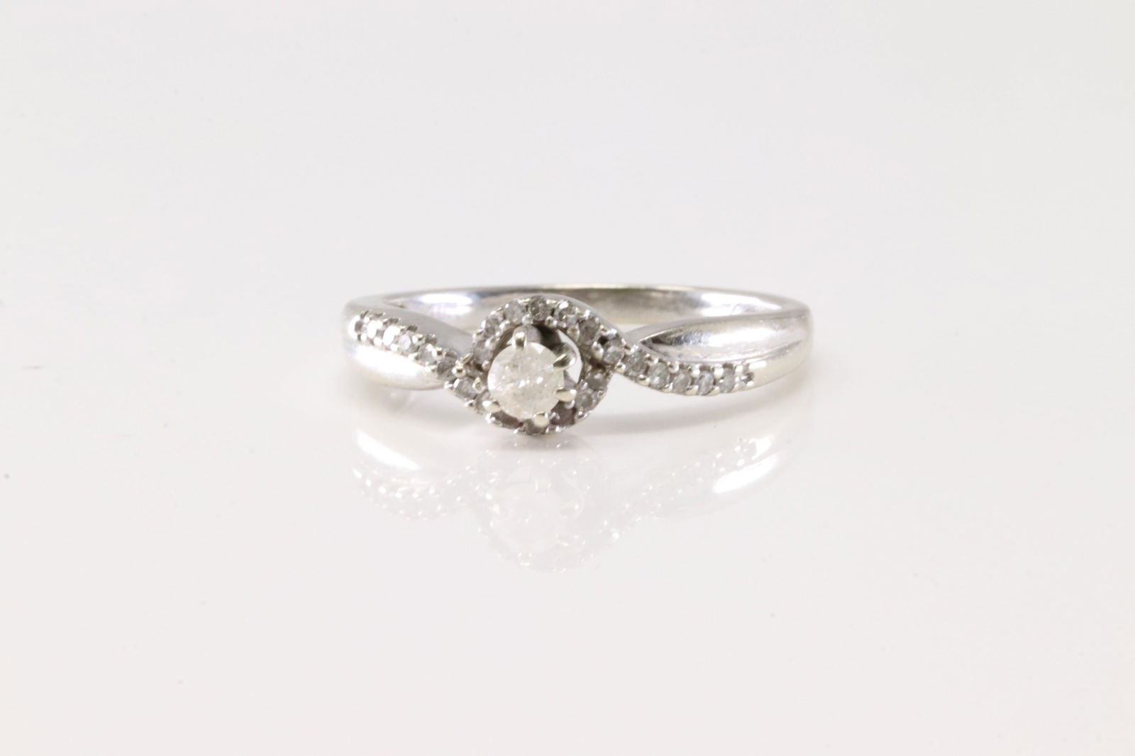 Diamond Ring 10Kt. - 3