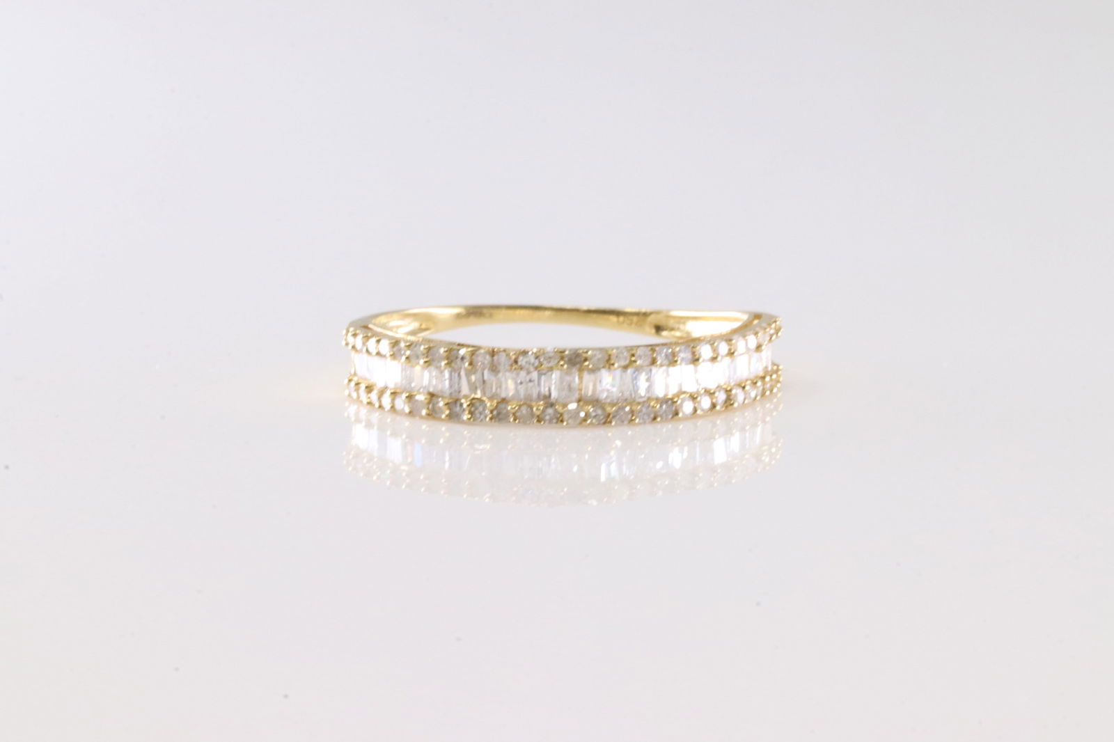 Diamond Ring 18Kt. - 2