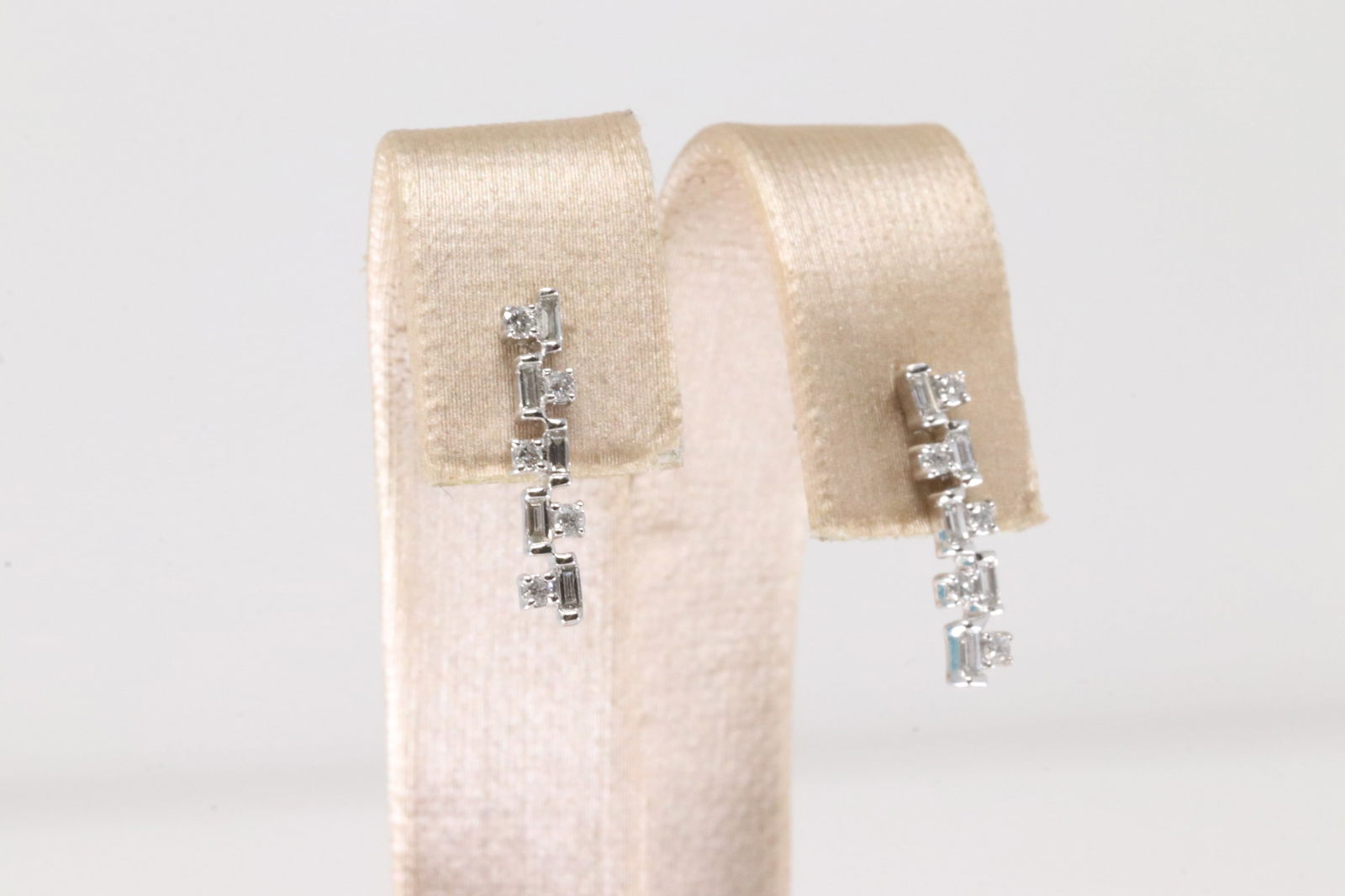 Diamond Earring 14k. - 3