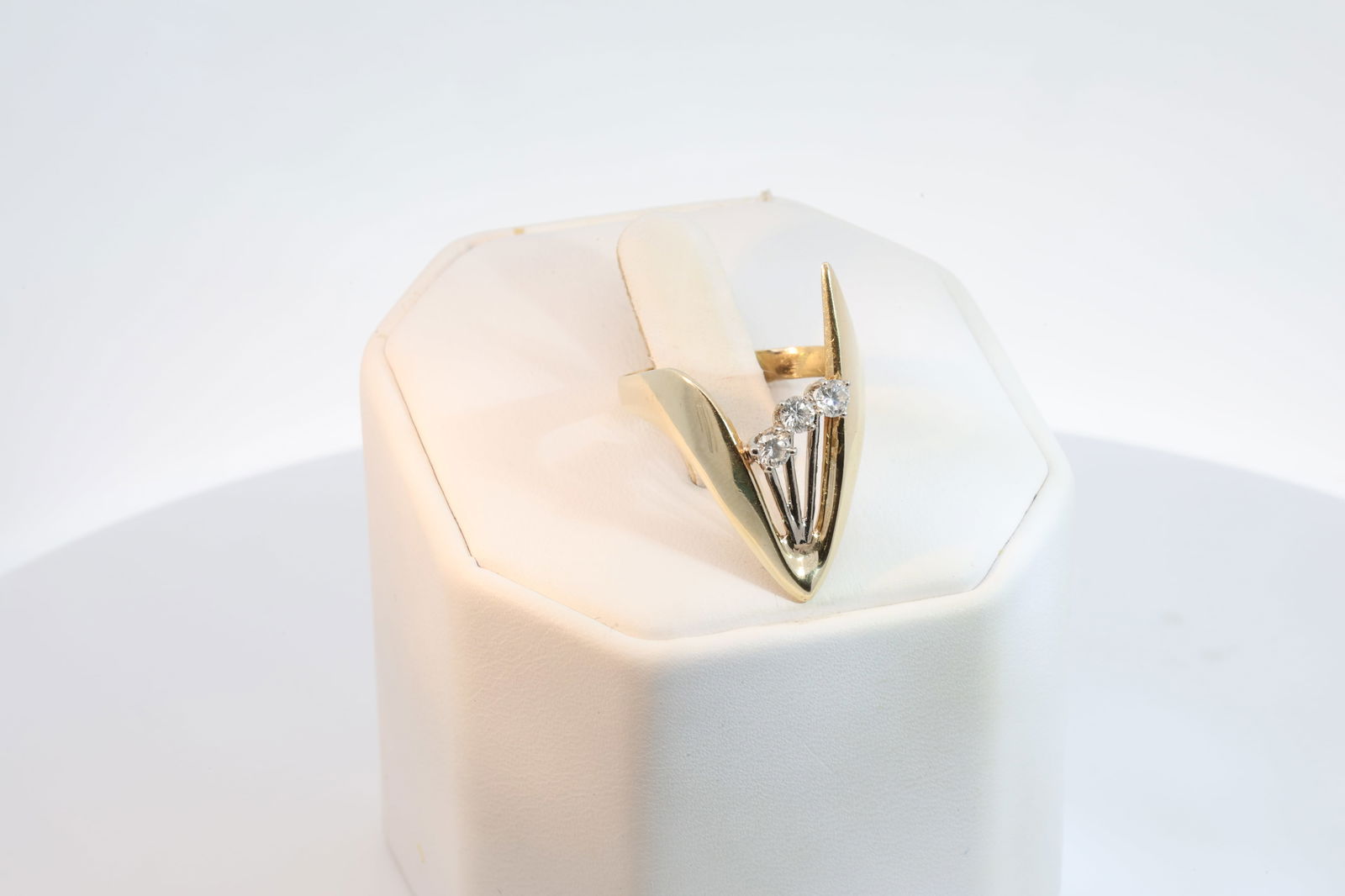 Diamond Ring 14Kt. - 2