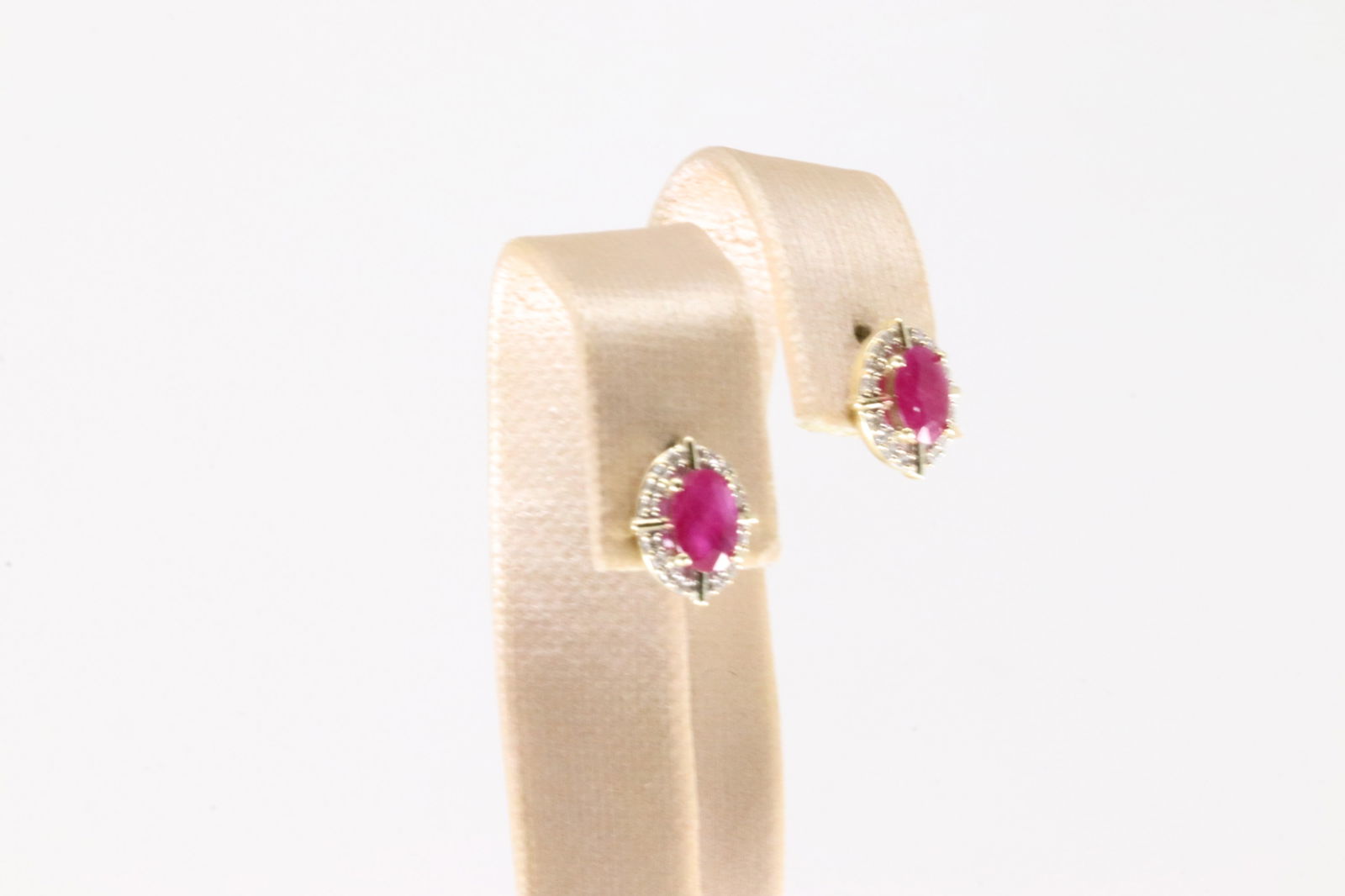 Ruby & Diamond Stud Earring 10Kt. - 3
