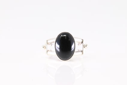 America Sterling Silver Black Onyx Ring.
