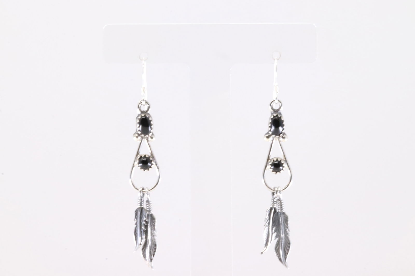 America Sterling Silver Black Onyx Dangling Earring's.: This is a America Sterling Silver Black Onyx Dangling Earring's.