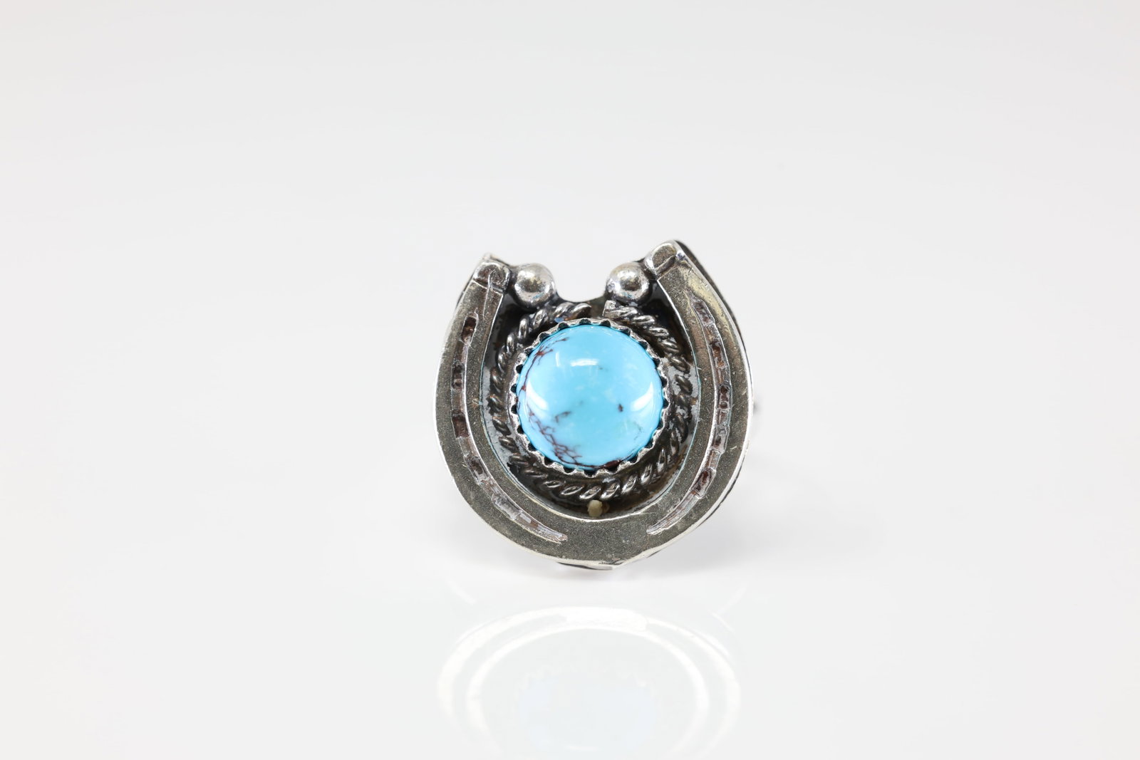 America Sterling Silver Turquoise Naja Ring.: This is a America Sterling Silver Turquoise Naja Ring. Ring size: 7.00.