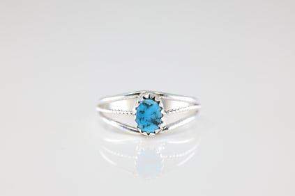 America Sterling Silver Turquoise Ring.