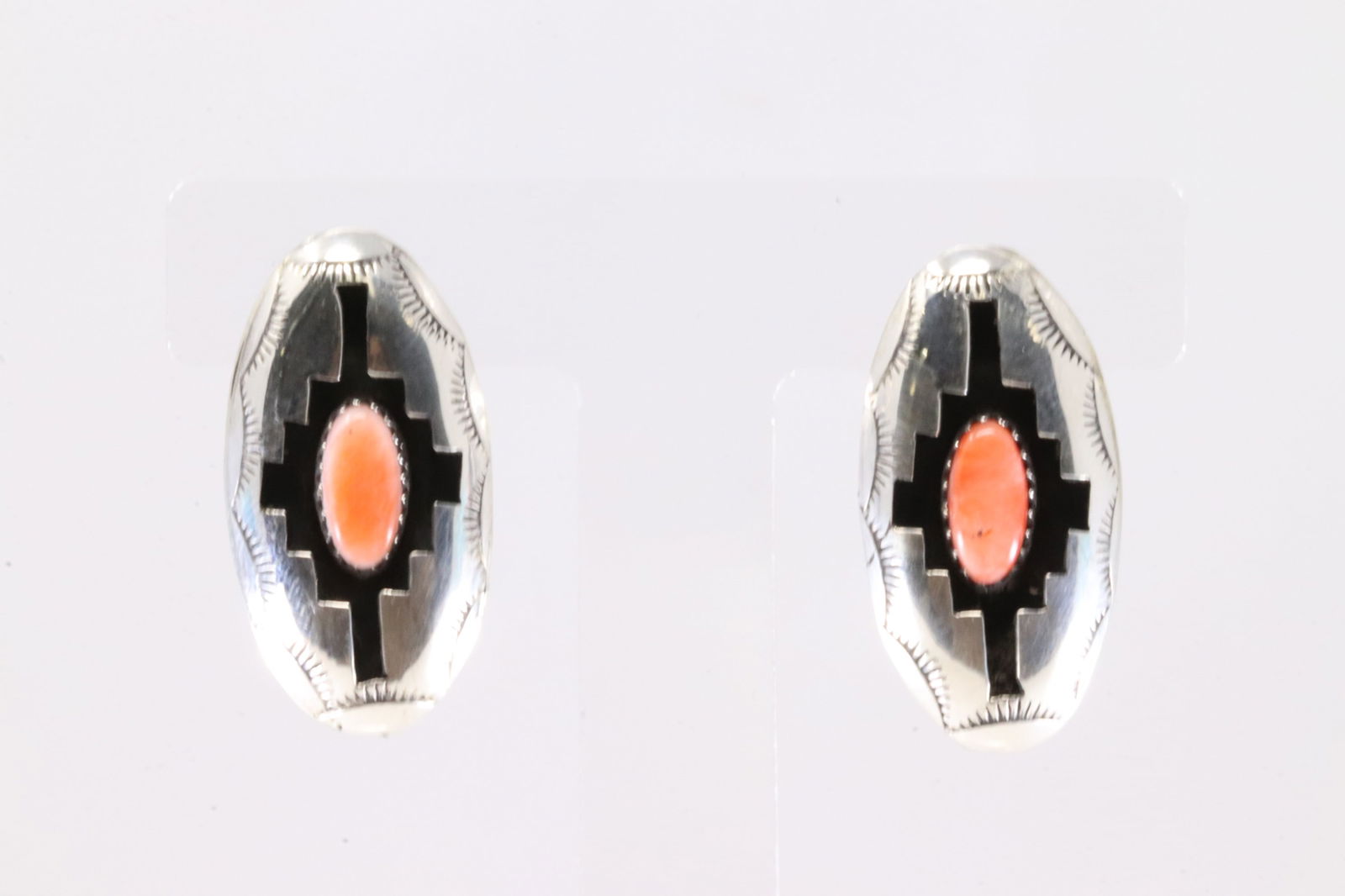 American Sterling Silver Spiny Oyster Post Earring's.: This is a American Sterling Silver Spiny Oyster Post Earring's.