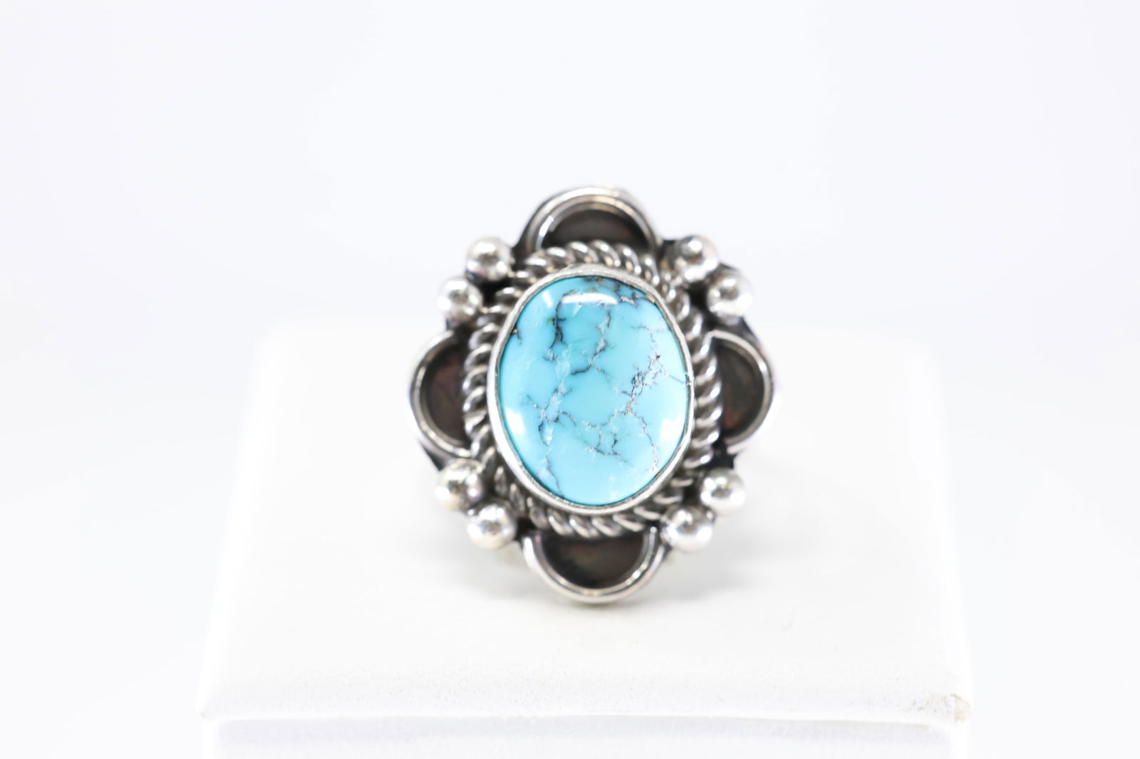Native America Navajo Sterling Silver Turquoise Ring By Priscilla Smith.: This is a Native America Navajo Sterling Silver Turquoise Ring By Priscilla Smith. Stamp P. Ring size: 5.75.
