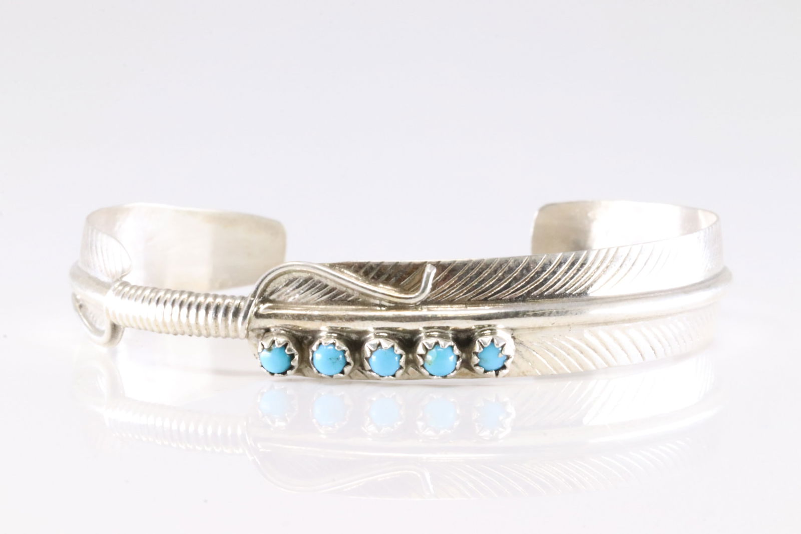 Native America Navajo Sterling Silver Turquoise Feather Bracelet Cuff By Aaron Davis.: This is a Native America Navajo Sterling Silver Turquoise Feather Bracelet Cuff By Aaron Davis.