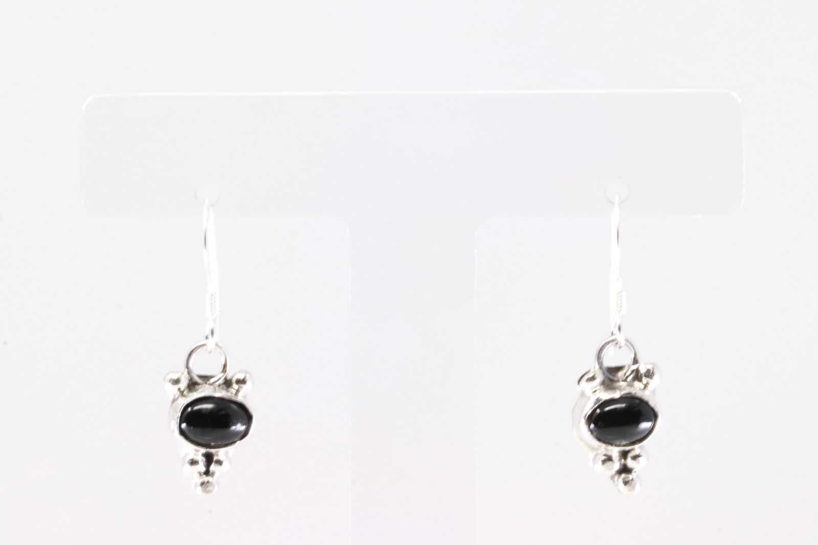 America Sterling Silver Black Onyx Dangling Earring's.: This is a America Sterling Silver Black Onyx Dangling Earring's.