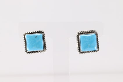 Native America Navajo Sterling Silver Kingman Turquoise Post Earring's By Judith Dixon.