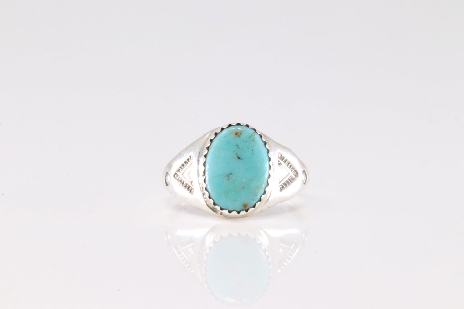 Native America Navajo Sterling Silver Turquoise Ring By M.L.: This is a Native America Navajo Sterling Silver Turquoise Ring By M.L. Ring size: 8.50.