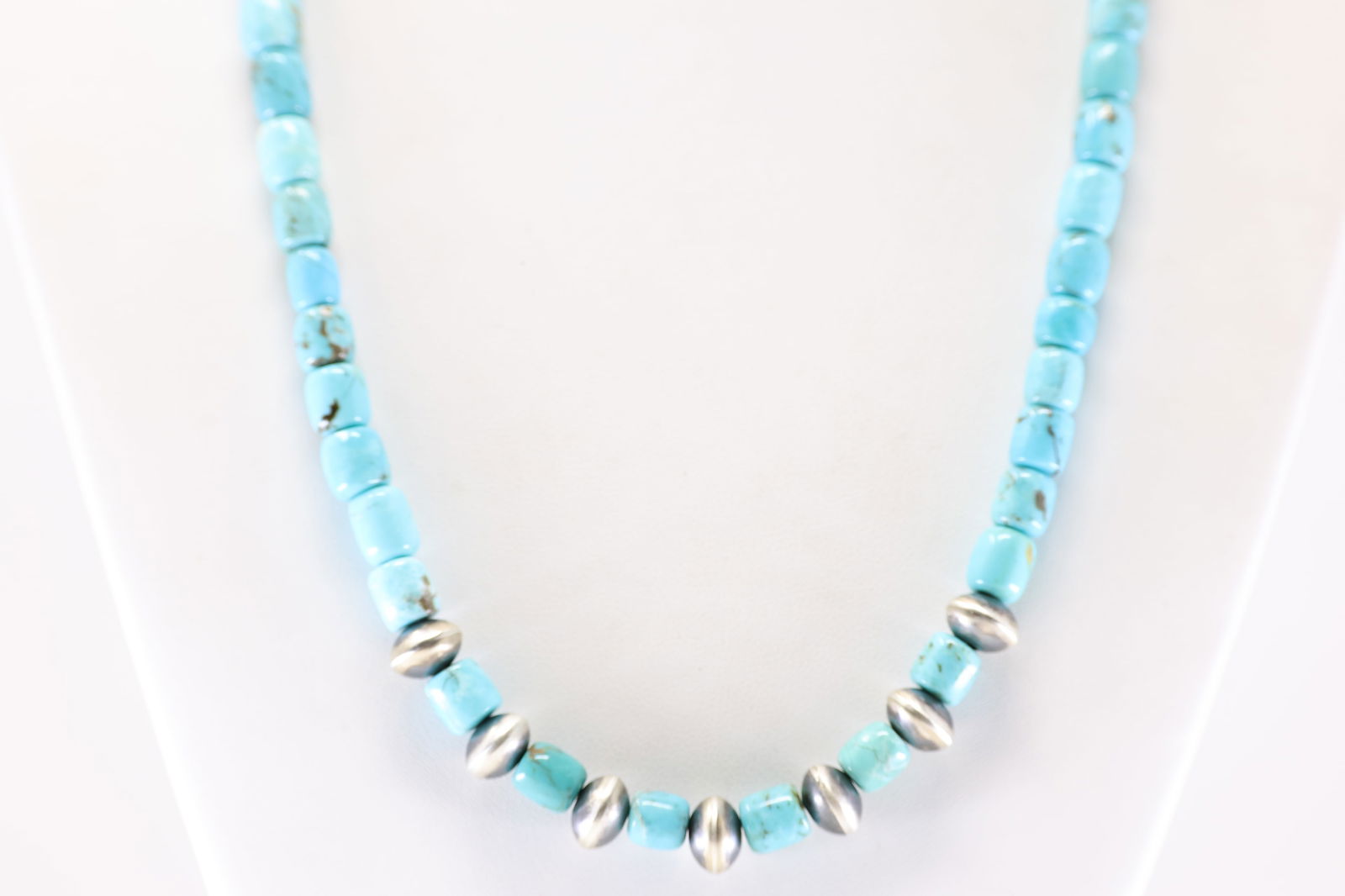 America Sterling Silver Turquoise Pearl Beaded Necklace.: This is a America Sterling Silver Turquoise Pearl Beaded Necklace. Necklace Length: 20.00.