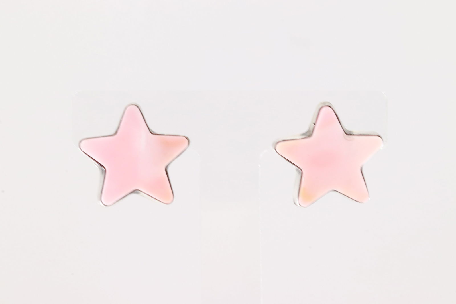 Native America Navajo Sterling Silver Star Pink Conch Post Earring's By Larson Chee.: This is a Native America Navajo Sterling Silver Star Pink Conch Post Earring's By Larson Chee.