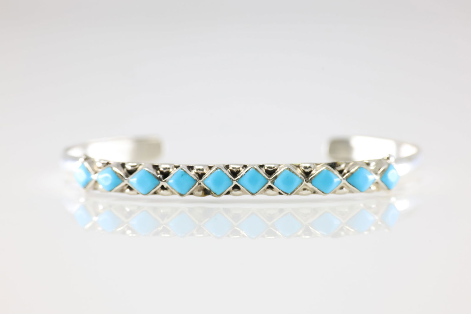 America Sterling Silver Turquoise Bracelet Cuff. (1 of 3)