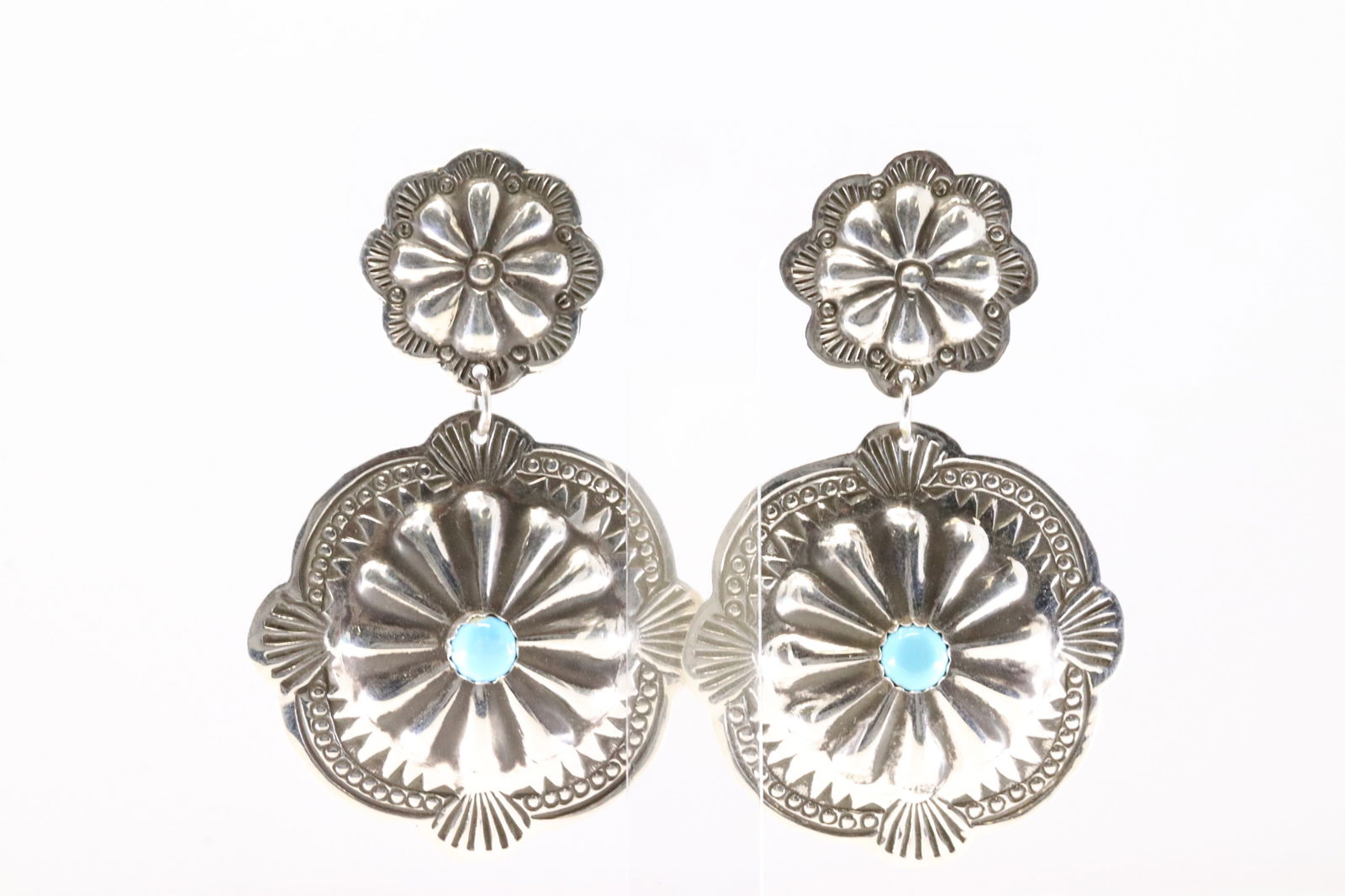 America Sterling Silver Turquoise Conch Post / Dangling Earring's.: This is a America Sterling Silver Turquoise Conch Post / Dangling Earring's.