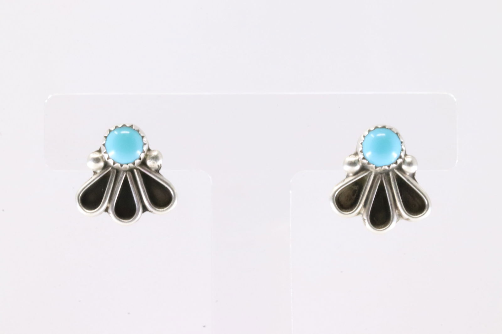 Native America Navajo Sterling Silver Kingman Turquoise Post Earring's By Geraldine James. (1 of 3)