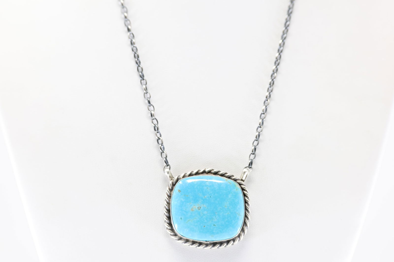 Native America Navajo Sterling Silver Kingman Turquoise Necklace By Lewistus Silver. (1 of 4)