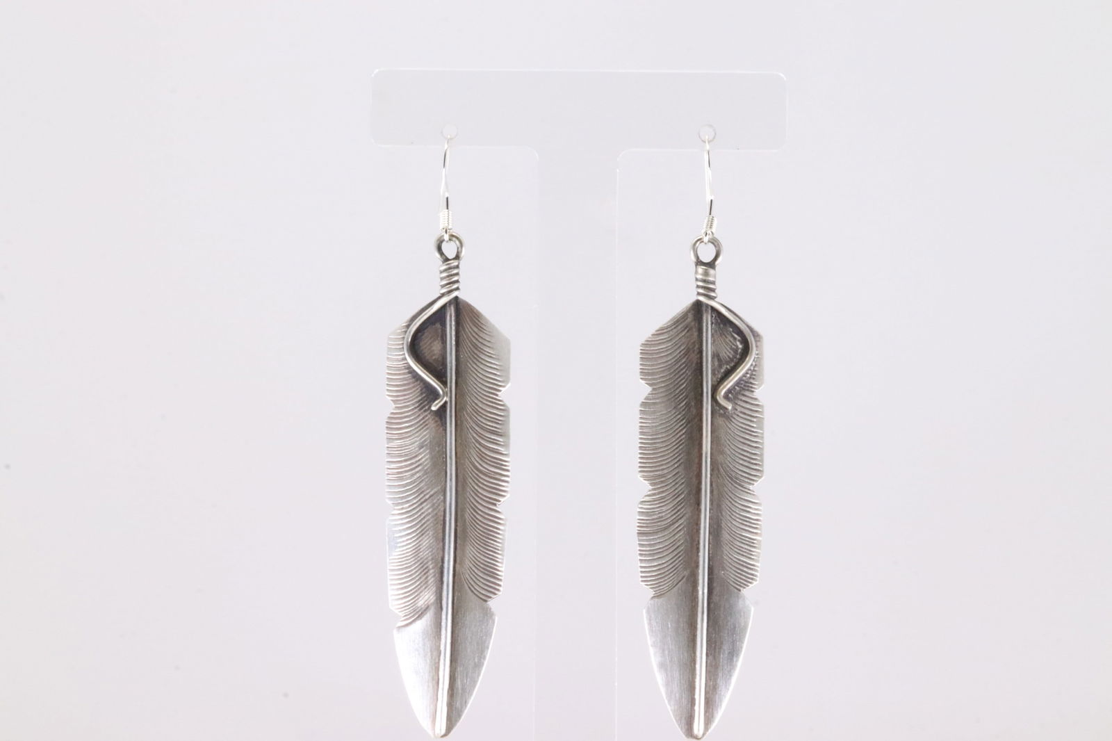 Native America Navajo Sterling Silver Feather Dangling Earring's By Chris Charely.: This is a Native America Navajo Sterling Silver Feather Dangling Earring's By Chris Charely.