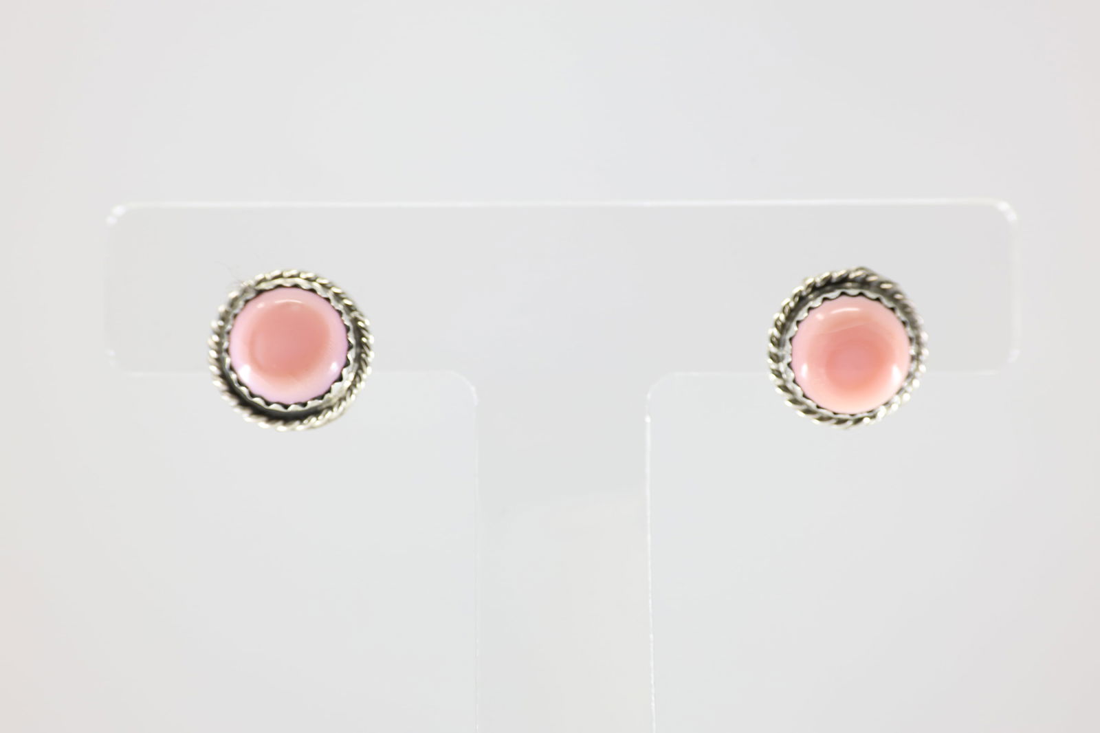 America Sterling Silver Pink Conch Shell Post Earring's. (1 of 3)
