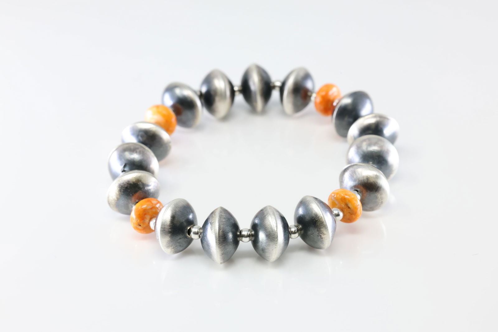 America Sterling Silver Stretch Spiny Osyer / Pearl Beaded Bracelet. (1 of 3)