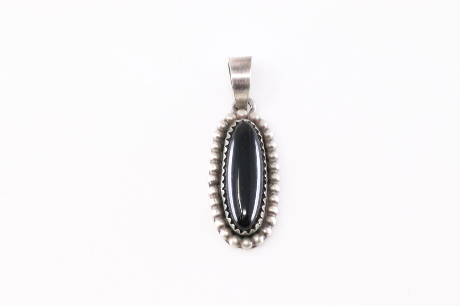 Native America Navajo Sterling Silver Black Onyx Pendant By Scott Skeets.: This is a Native America Navajo Sterling Silver Black Onyx Pendant By Scott Skeets.