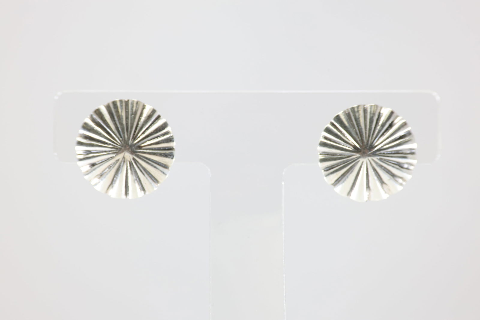 America Sterling Silver Conch Post Earring's. (1 of 3)