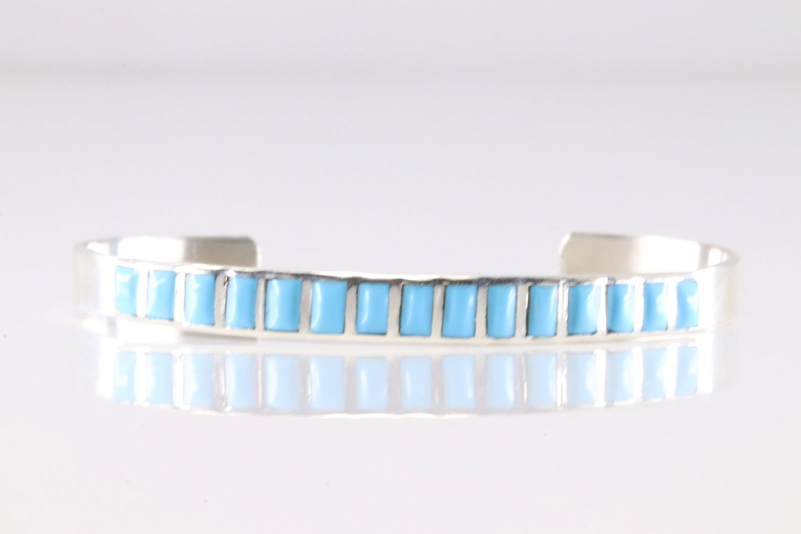 America Sterling Silver Turquoise Bracelet cuff. (1 of 4)