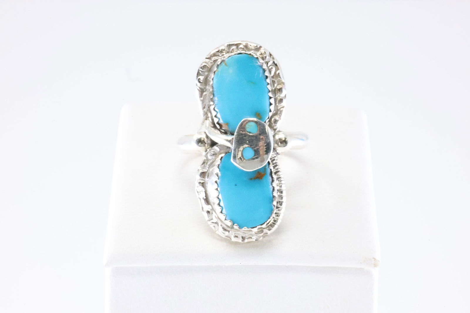 Native America Zuni Sterling Silver Kingman Turquoise Ring By Effie C. (1 of 4)