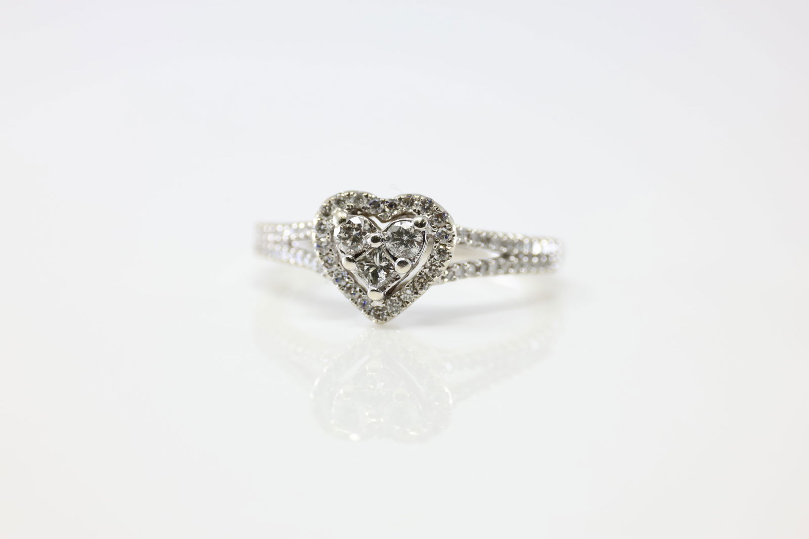 Diamond Ring 10Kt. - 3