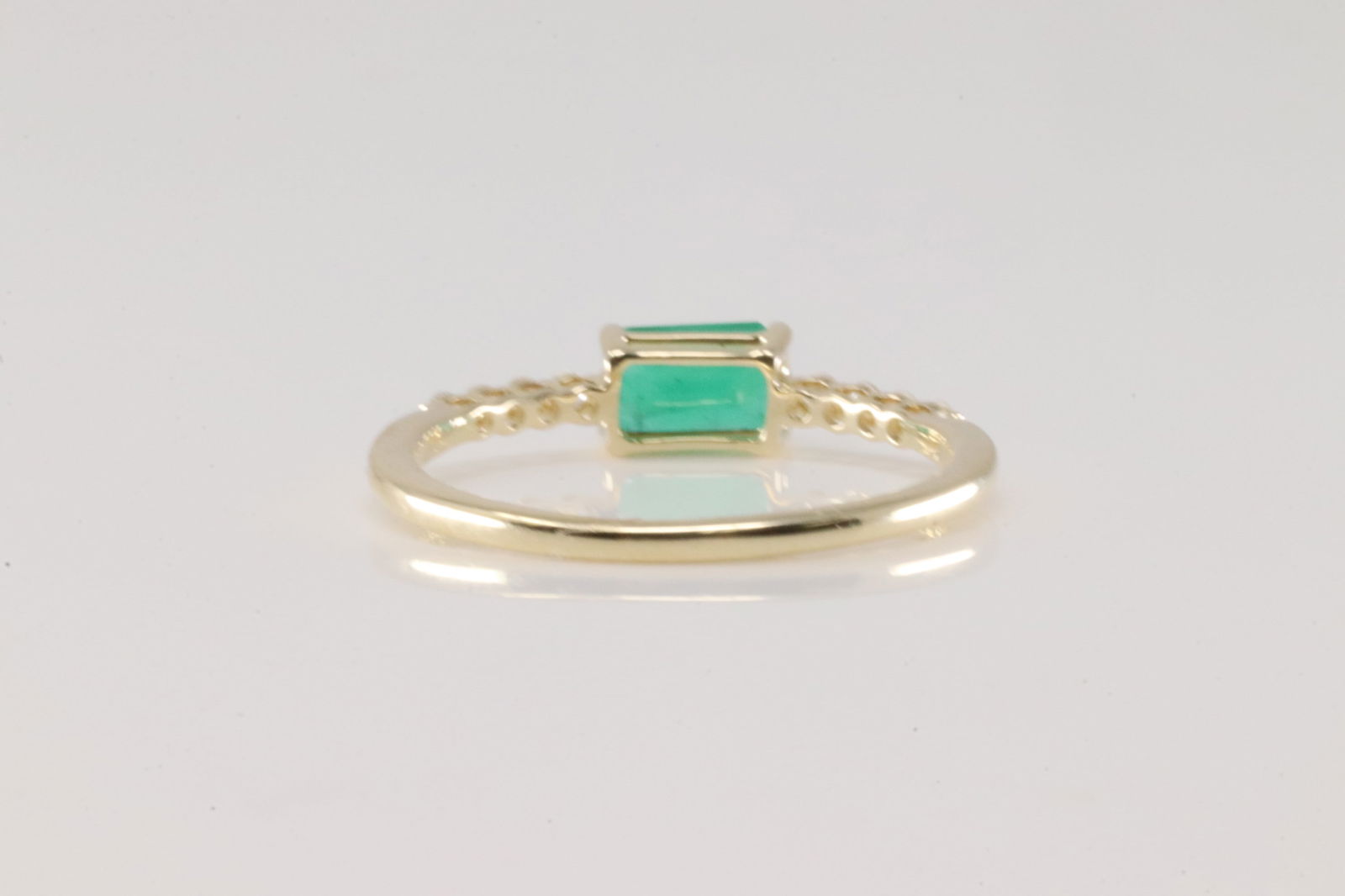 Emerald & Diamond Ring 14Kt. - 3