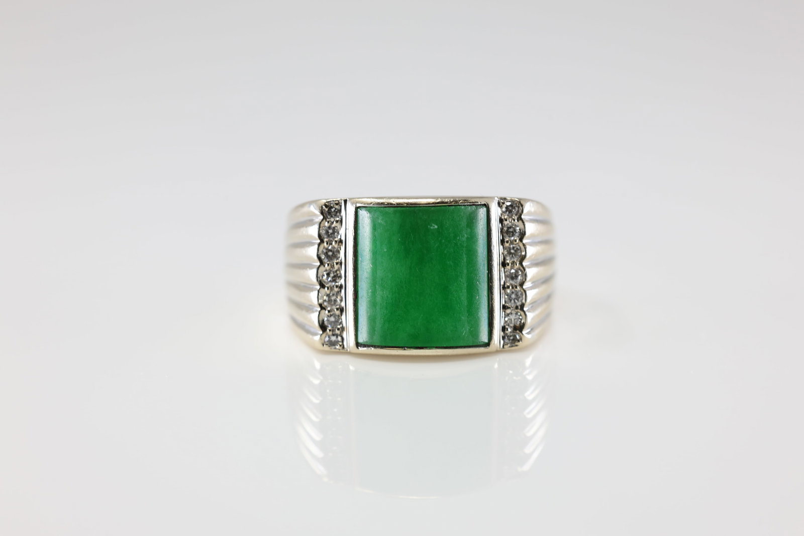 Jade & Diamond Ring 18Kt. (1 of 4)