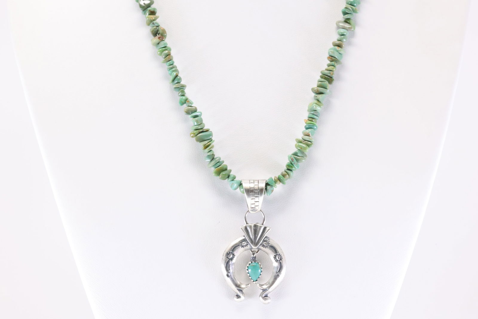 Native America Navajo Sterling Silver Turquoise Naja Necklace By Sharon McCarthy.: This is a Native America Navajo Sterling Silver Turquoise Naja Necklace By Sharon McCarthy. From R.B Company. Necklace length: 16.00"